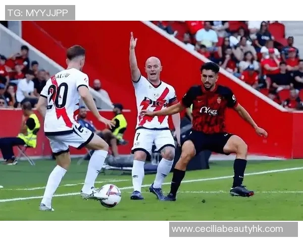 塞维利亚客场惨败,遭遇西甲两连败陷入保级区:何去何从?